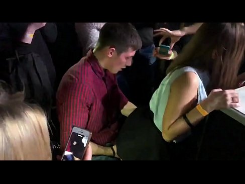 ❤️ Echte seks yn in Russyske nachtclub. 18-jierrich Russysk famke yn 'e anus en fagina neukt yn in nachtclub Anale porno by porno fy.stroybassein.ru ❤
